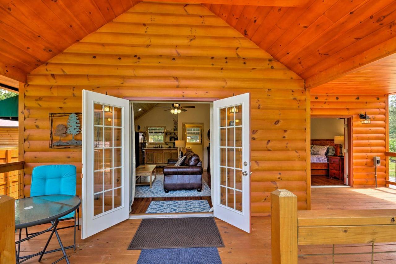 Cozy Riverfront Cabin With Private Deck And Hot Tub! Bryson City Exterior photo